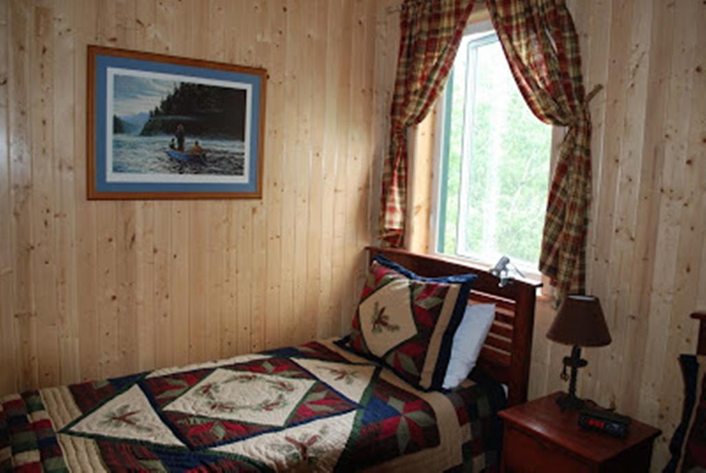 Auberge De La Riviere Matapedia - Matapedia River Lodge Routhierville Pokoj fotografie